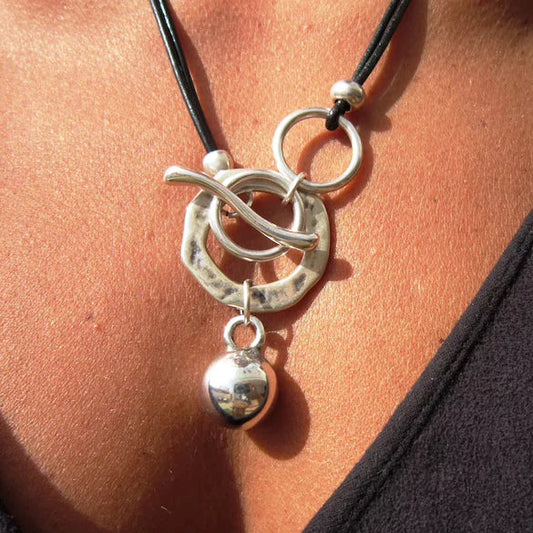 Elegant Vintage Necklace